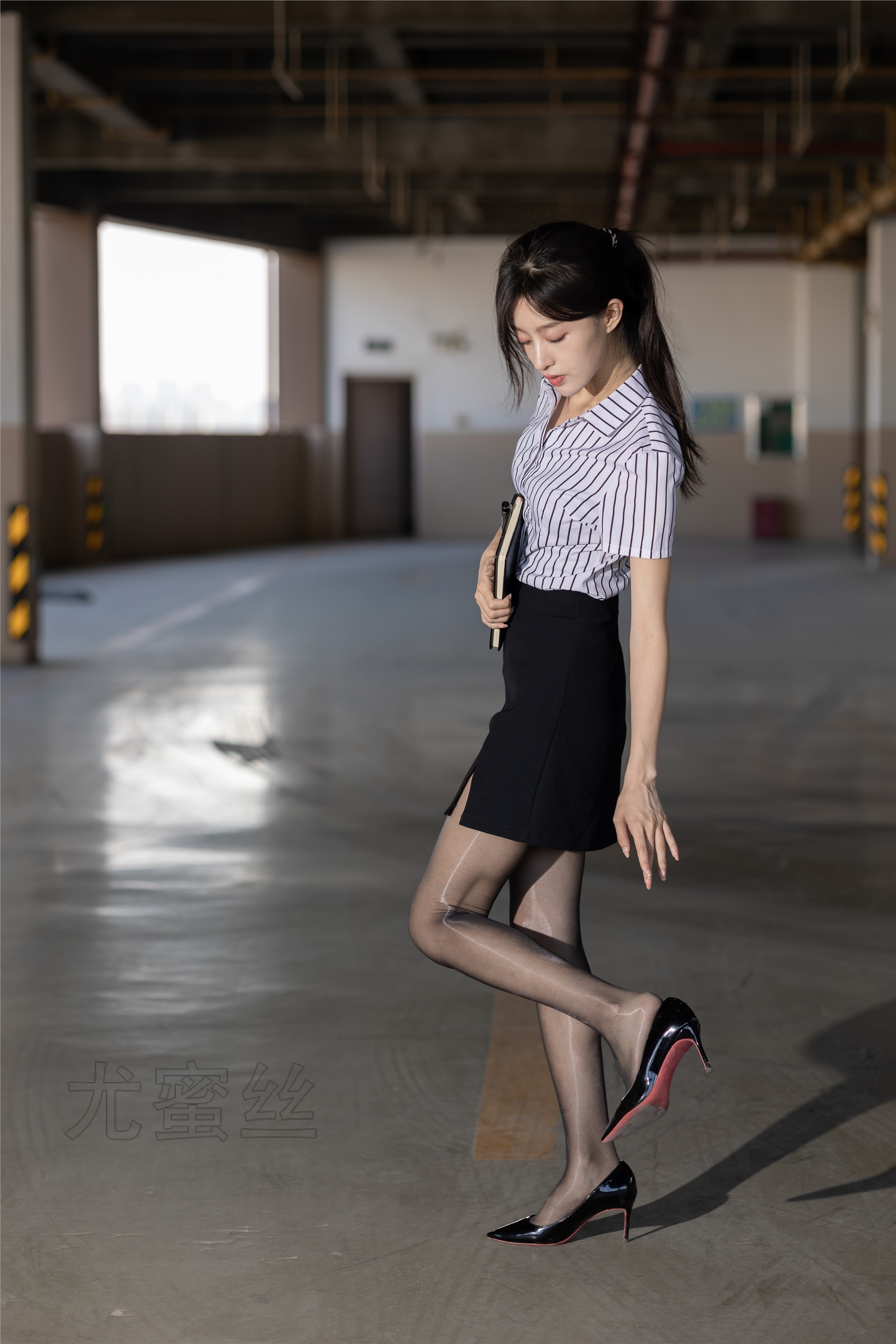 尤蜜丝 穿搭写真 No.125